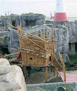 Spielplatz mit Kea-Turm